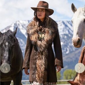 Overland lamb skin leather and fur coat